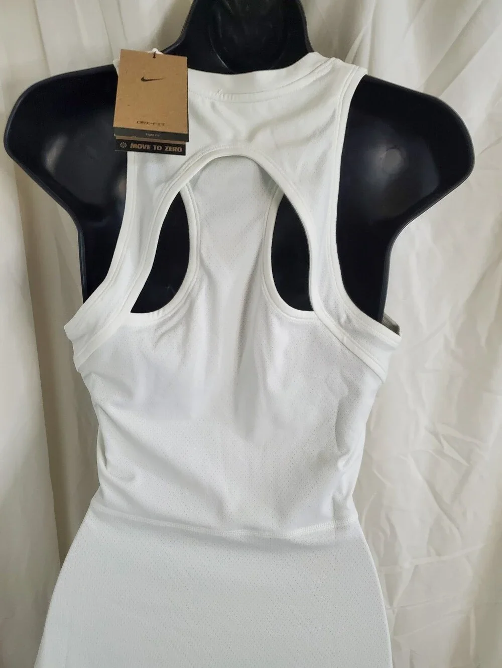 Nike Dri-FIT white back cutout back pleated tennis dress size medium new